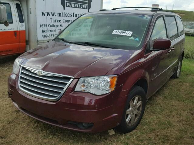 2A8HR54P08R741059 - 2008 CHRYSLER TOWN & COU MAROON photo 2