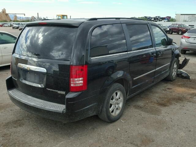 2A8HR54139R613105 - 2009 CHRYSLER TOWN & COU BLACK photo 4