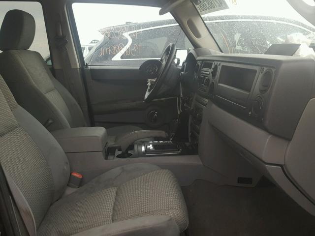 1J8HG48N96C244574 - 2006 JEEP COMMANDER BLACK photo 5
