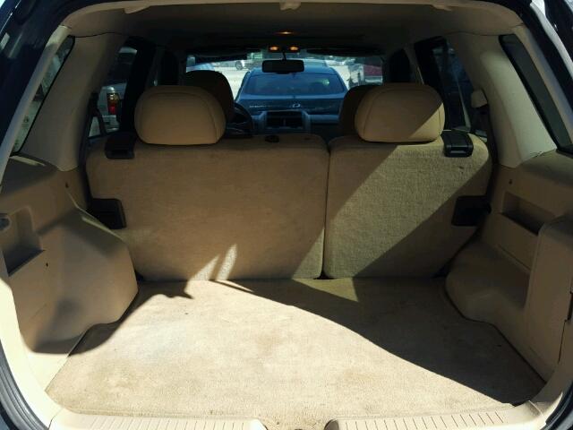 1FMCU03128KE50542 - 2008 FORD ESCAPE XLT GRAY photo 9