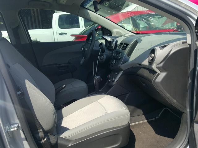 1G1JA5SH2C4129767 - 2012 CHEVROLET SONIC LS GRAY photo 5