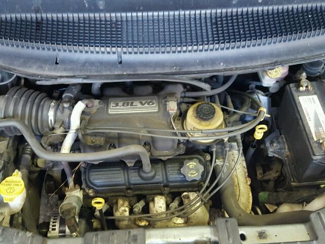 2C4GP54L05R262464 - 2005 CHRYSLER TOWN & COU BLUE photo 7