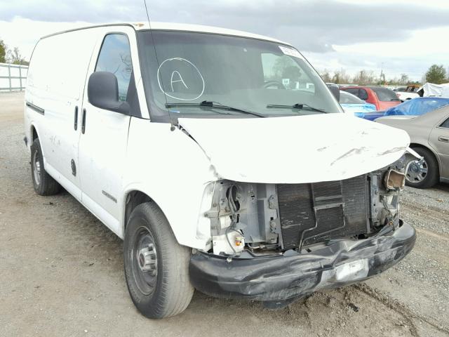 1GTHG35R521233148 - 2002 GMC SAVANA G35 WHITE photo 1