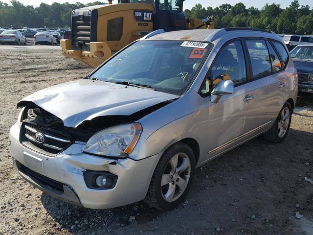 KNAFG525877024220 - 2007 KIA RONDO BASE SILVER photo 2