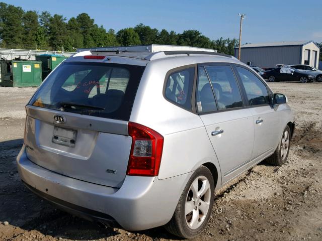 KNAFG525877024220 - 2007 KIA RONDO BASE SILVER photo 4