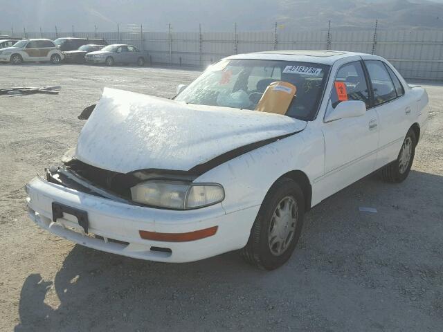 JT2GK13E7R0013484 - 1994 TOYOTA CAMRY XLE WHITE photo 2