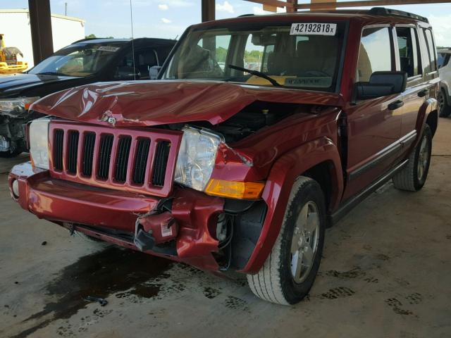 1J8HG48N06C212404 - 2006 JEEP COMMANDER RED photo 2