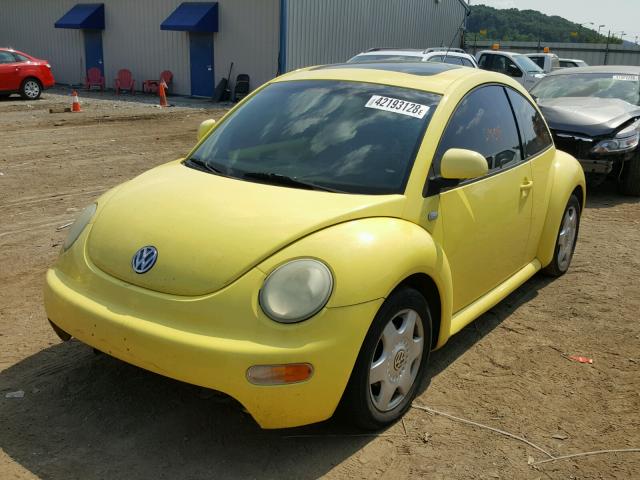 3VWCC21C8YM414884 - 2000 VOLKSWAGEN NEW BEETLE ყვითელი ფოტო 2