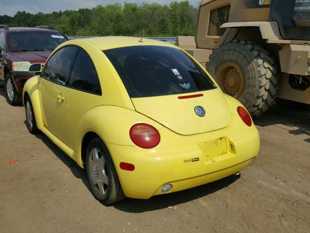 3VWCC21C8YM414884 - 2000 VOLKSWAGEN NEW BEETLE ყვითელი ფოტო 3