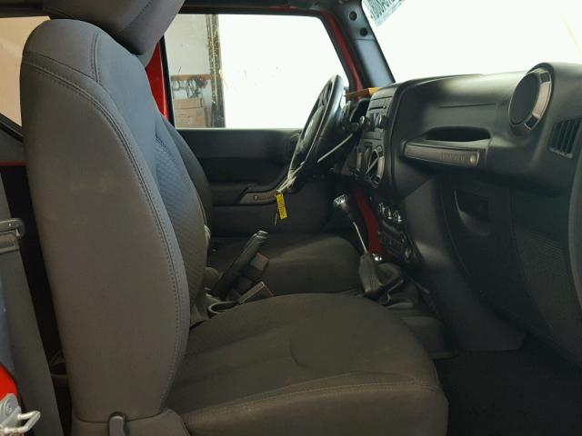 1C4AJWAG7DL692021 - 2013 JEEP WRANGLER S RED photo 5