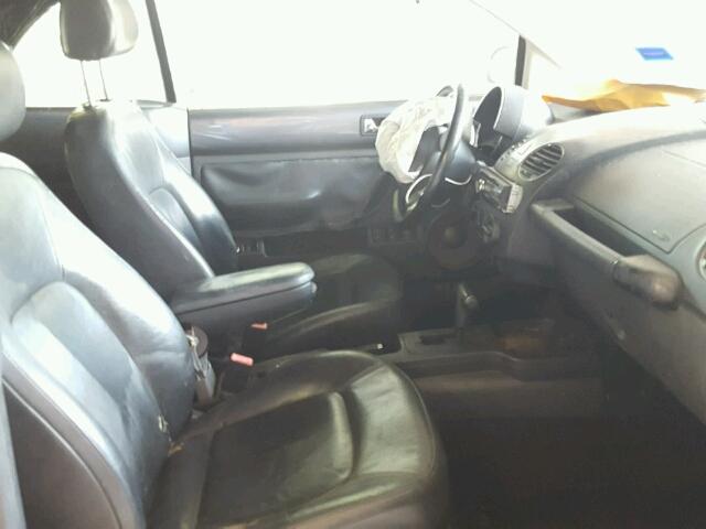 3VWSF31Y26M317469 - 2006 VOLKSWAGEN NEW BEETLE 石墨色 照片 5