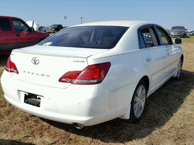 4T1BK36B08U295825 - 2008 TOYOTA AVALON XL WHITE photo 4