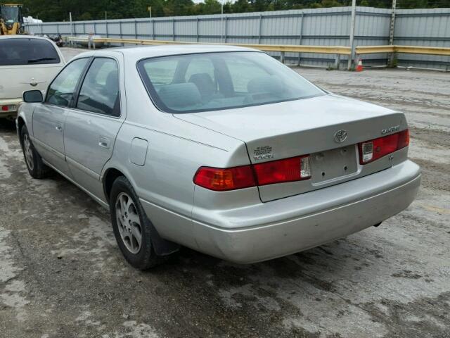 4T1BF22K5YU106879 - 2000 TOYOTA CAMRY LE SILVER photo 3