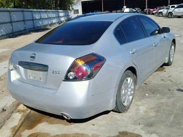 1N4AL2AP8AN521917 - 2010 NISSAN ALTIMA BAS SILVER photo 4