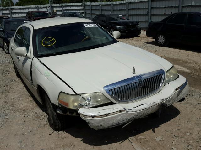 1LNHM83W84Y627800 - 2004 LINCOLN TOWN CAR U WHITE photo 1