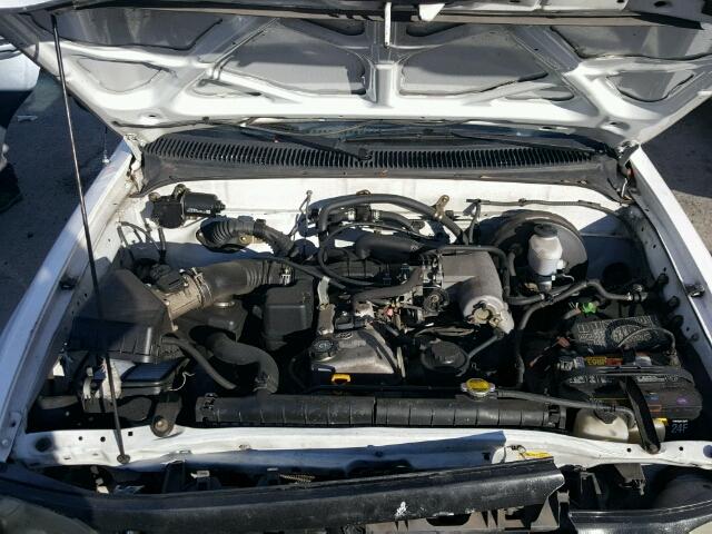 5TENL42N82Z137316 - 2002 TOYOTA TACOMA WHITE photo 7