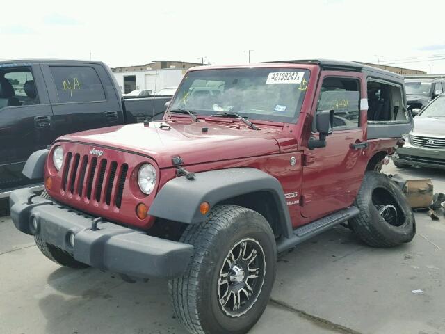 1C4AJWAGXDL577557 - 2013 JEEP WRANGLER MAROON photo 2