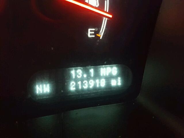 5LMFU28R94LJ39327 - 2004 LINCOLN NAVIGATOR Weiß Foto 8