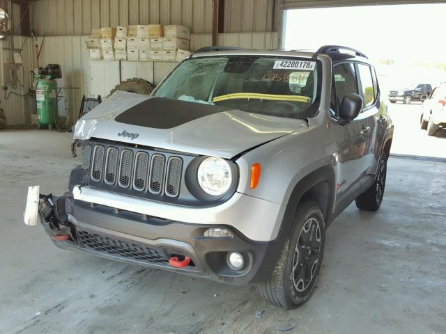 ZACCJBCT2GPC75384 - 2016 JEEP RENEGADE T SILVER photo 2