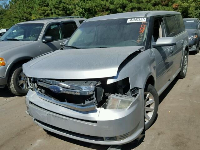 2FMDK52C89BA21010 - 2009 FORD FLEX SEL GOLD photo 2