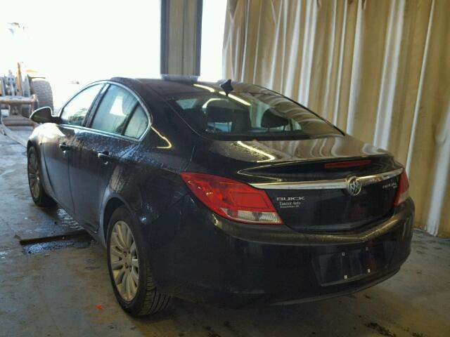 W04GN5EC3B1084905 - 2011 BUICK REGAL BLACK photo 3