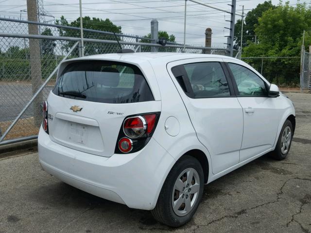 1G1JA6SH2F4184195 - 2015 CHEVROLET SONIC LS WHITE photo 4