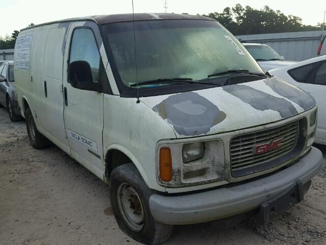 1GTGG25R121103695 - 2002 GMC SAVANA WHITE photo 1