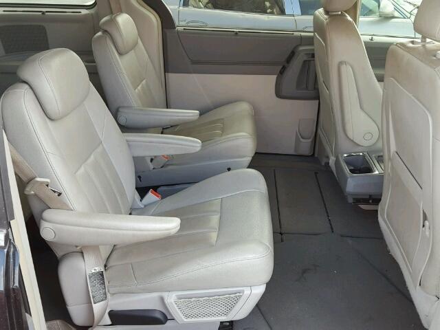 2A8HR54P88R749572 - 2008 CHRYSLER TOWN & COU BLUE photo 6