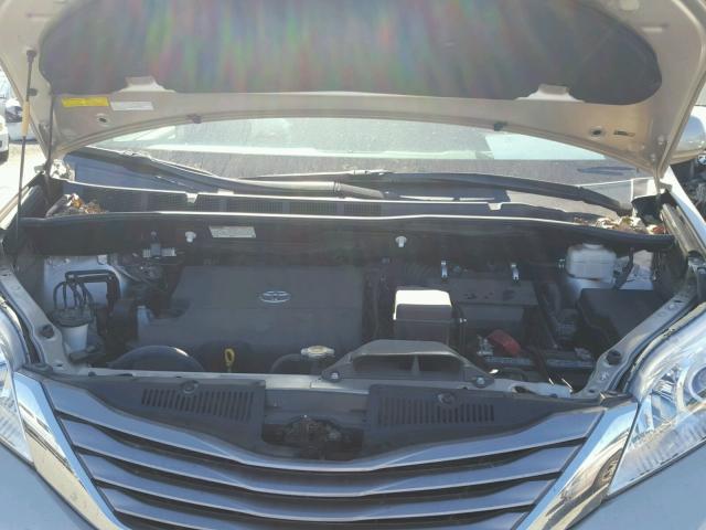 5TDDK3DC1FS103533 - 2015 TOYOTA SIENNA BROWN photo 7