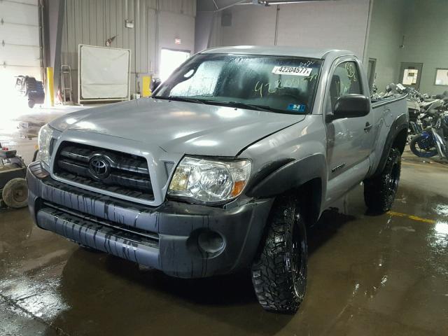 5TEPX42N39Z632045 - 2009 TOYOTA TACOMA GRAY photo 2