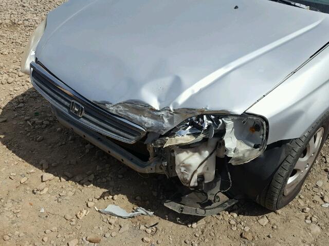 2HGEJ6615YH541656 - 2000 HONDA CIVIC BASE SILVER photo 9