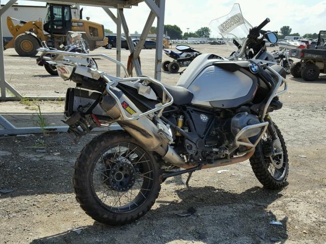 WB10A1203FZ097230 - 2015 BMW R1200 GS A TWO TONE photo 4