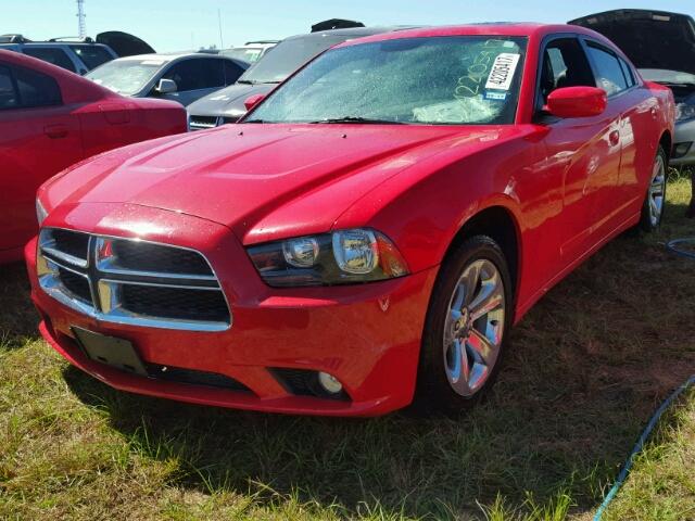 2C3CDXHG7EH263511 - 2014 DODGE CHARGER RED photo 2