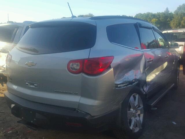 1GNKVGED3CJ154710 - 2012 CHEVROLET TRAVERSE GRAY photo 4