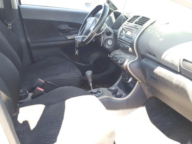 JTKKU4B47B1011720 - 2011 TOYOTA SCION XD SILVER photo 5