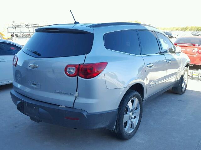 1GNKRGED9CJ366693 - 2012 CHEVROLET TRAVERSE L SILVER photo 4