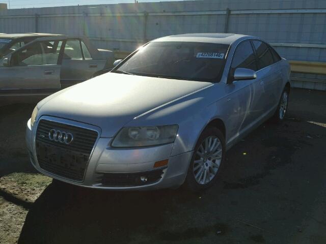 WAUDH74FX6N183823 - 2006 AUDI A6 3.2 QUA SILVER photo 2