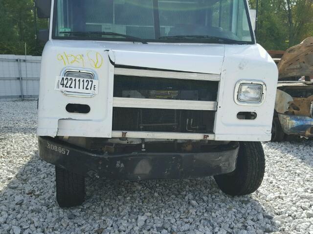 1FCJE39L86HA19670 - 2006 FORD ECONOLINE WHITE photo 9