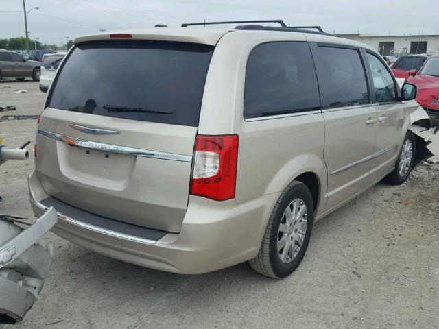 2C4RC1BG2CR252714 - 2012 CHRYSLER TOWN & COU GOLD photo 4