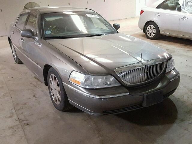 1LNHM83W14Y673646 - 2004 LINCOLN TOWN CAR U GRAY photo 1