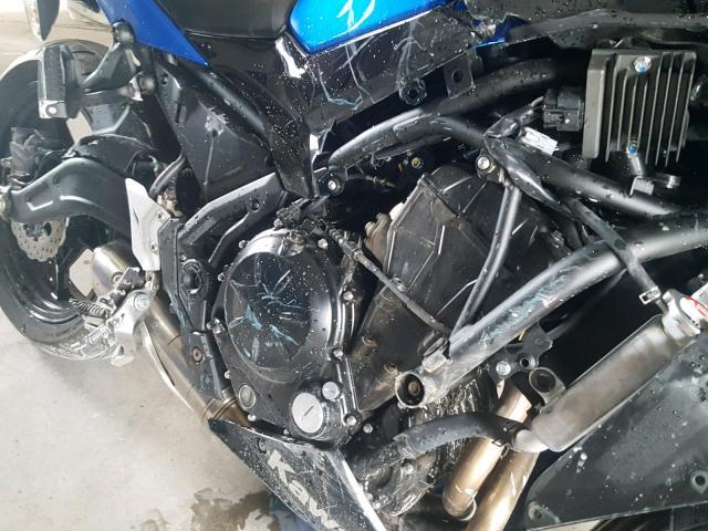 JKAEXEJ19JDA02567 - 2018 KAWASAKI EX650 J ლურჯი ფოტო 7