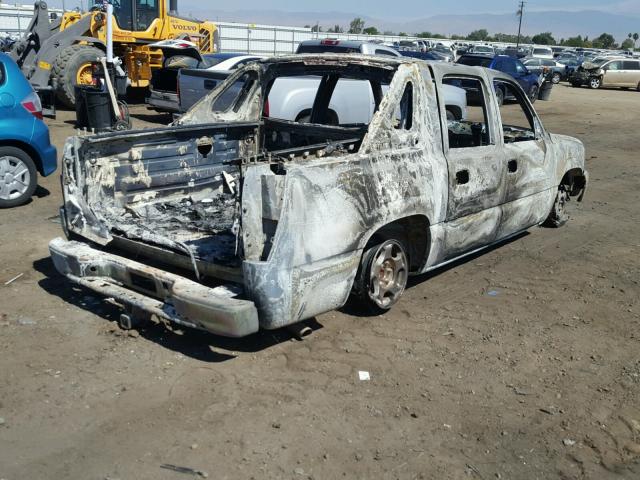 3GNEC12Z15G228050 - 2005 CHEVROLET AVALANCHE BURN photo 4