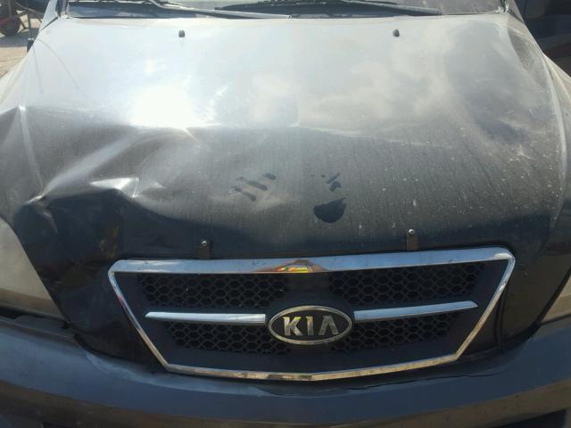 KNDJD733955415688 - 2005 KIA SORENTO EX BLACK photo 7