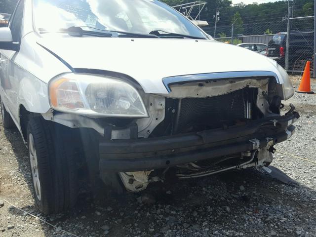 KL1TD5DE2AB125454 - 2010 CHEVROLET AVEO LS WHITE photo 9