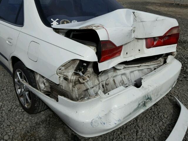 JHMCG5641XC012133 - 1999 HONDA ACCORD LX WHITE photo 9