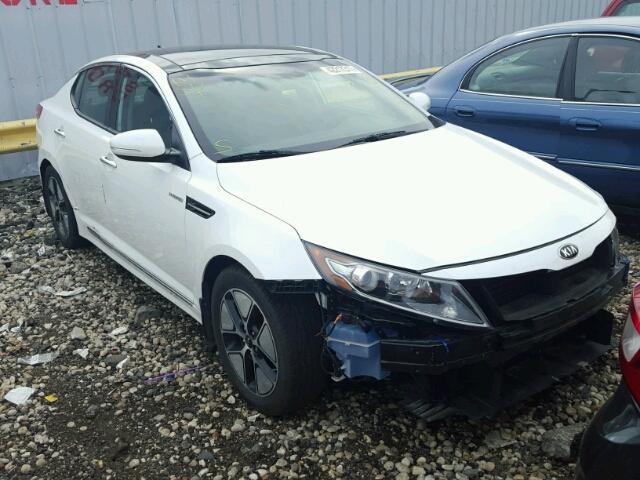 KNAGM4AD0D5055615 - 2013 KIA OPTIMA HYB WHITE photo 1