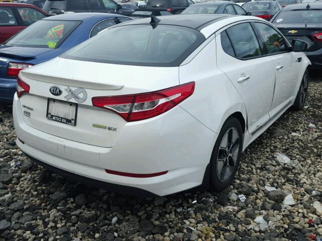 KNAGM4AD0D5055615 - 2013 KIA OPTIMA HYB WHITE photo 4