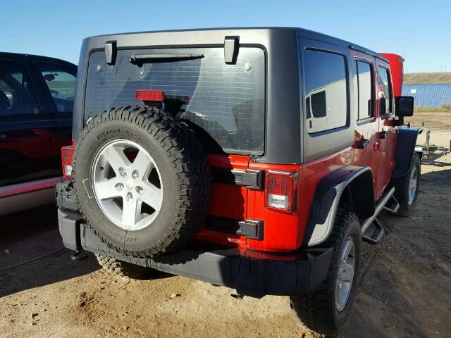 1C4BJWDG6FL766189 - 2015 JEEP WRANGLER U RED photo 4