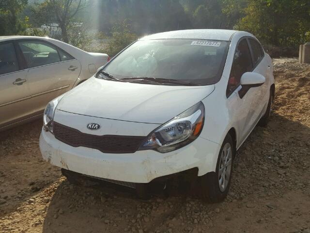 KNADM4A38H6118762 - 2017 KIA RIO LX WHITE photo 2