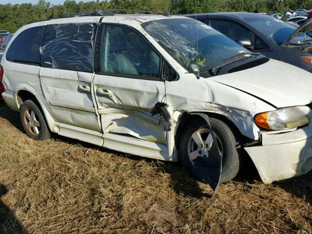 2D4GP44L25R566103 - 2005 DODGE GRAND CARA WHITE photo 9